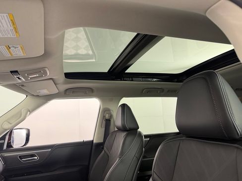 Used 2025 INFINITI QX80 Luxe RWD image 26