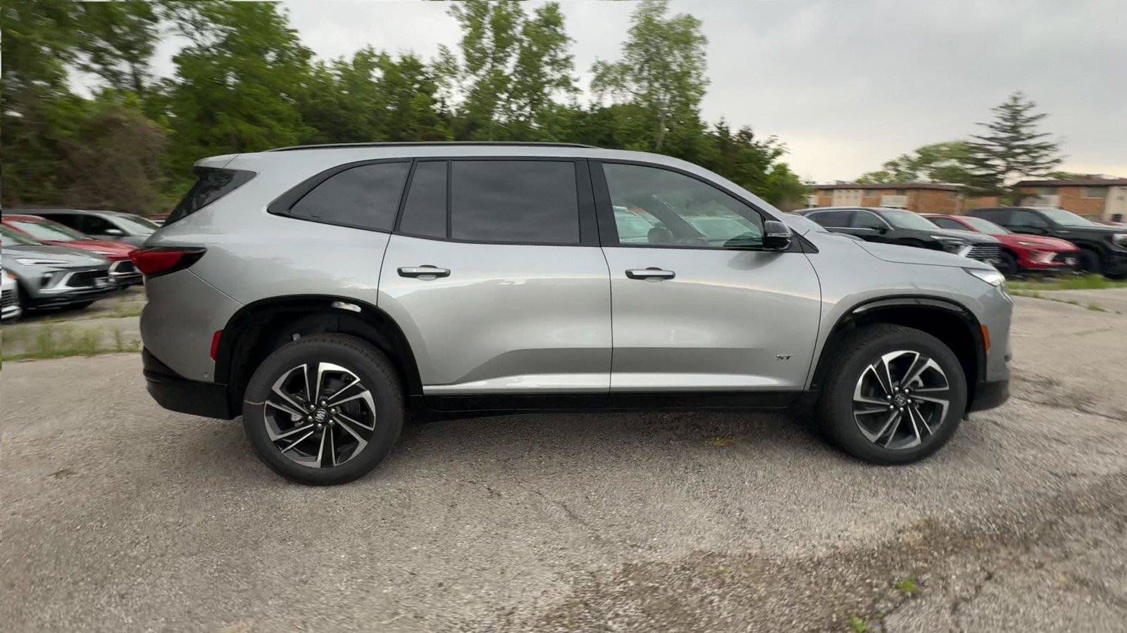New 2026 Buick Enclave Sport Touring w/ Super Cruise Package AWD/4WD image 9