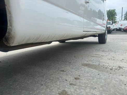 Used 2015 Chevrolet Express 3500 Extended RWD image 20