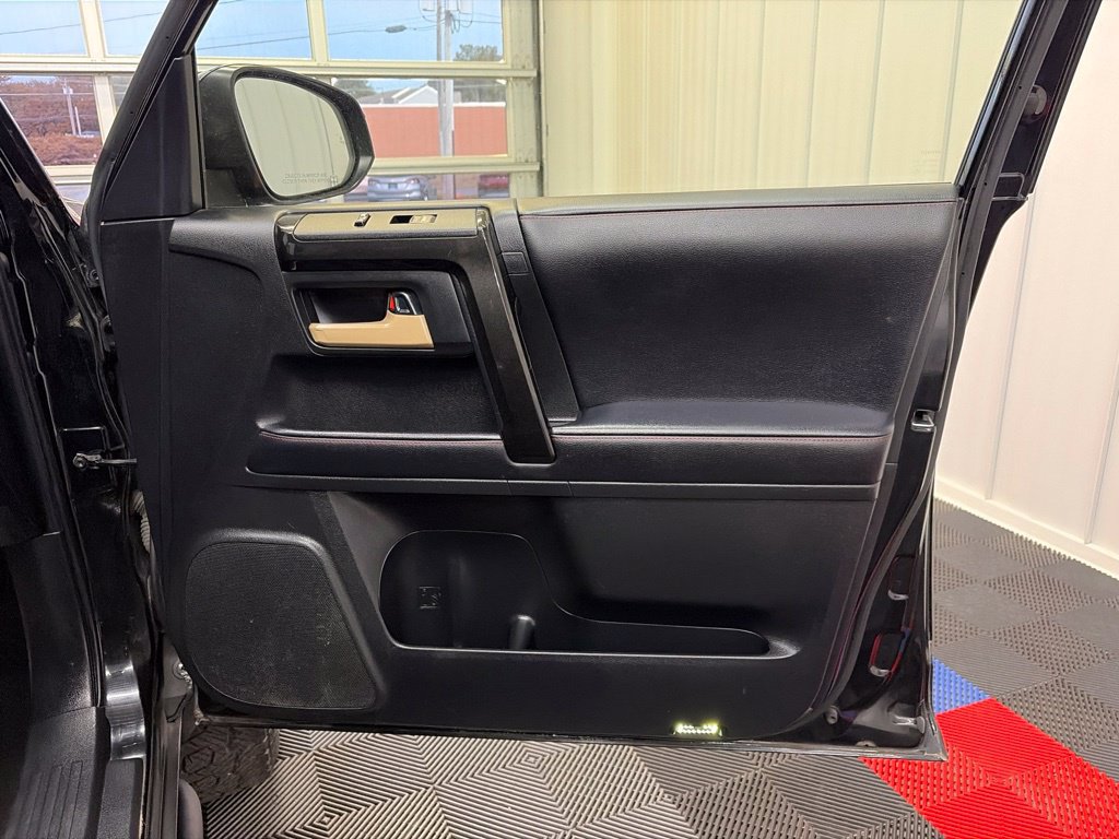 Used 2023 Toyota 4Runner TRD Off-Road Premium w/ Off Road Premium Plus Package AWD/4WD image 16