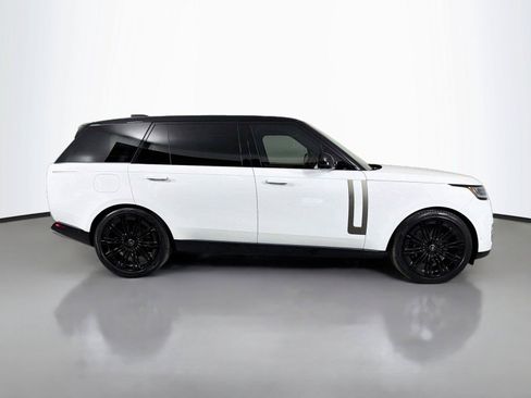 Used 2024 Land Rover Range Rover Long Wheelbase SE AWD/4WD image 4