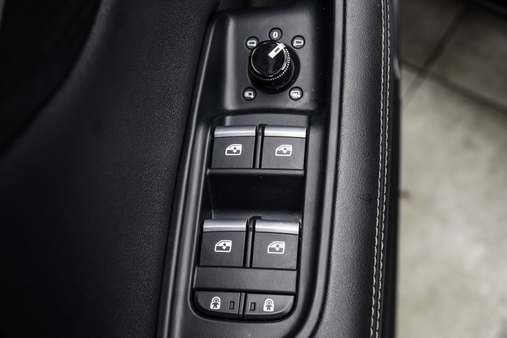 Used 2023 Audi Q8 Premium Plus AWD/4WD image 45