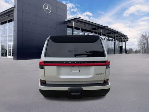 Used 2025 Lexus GX 550 Premium+ w/ Accessory Package (2T) image 8