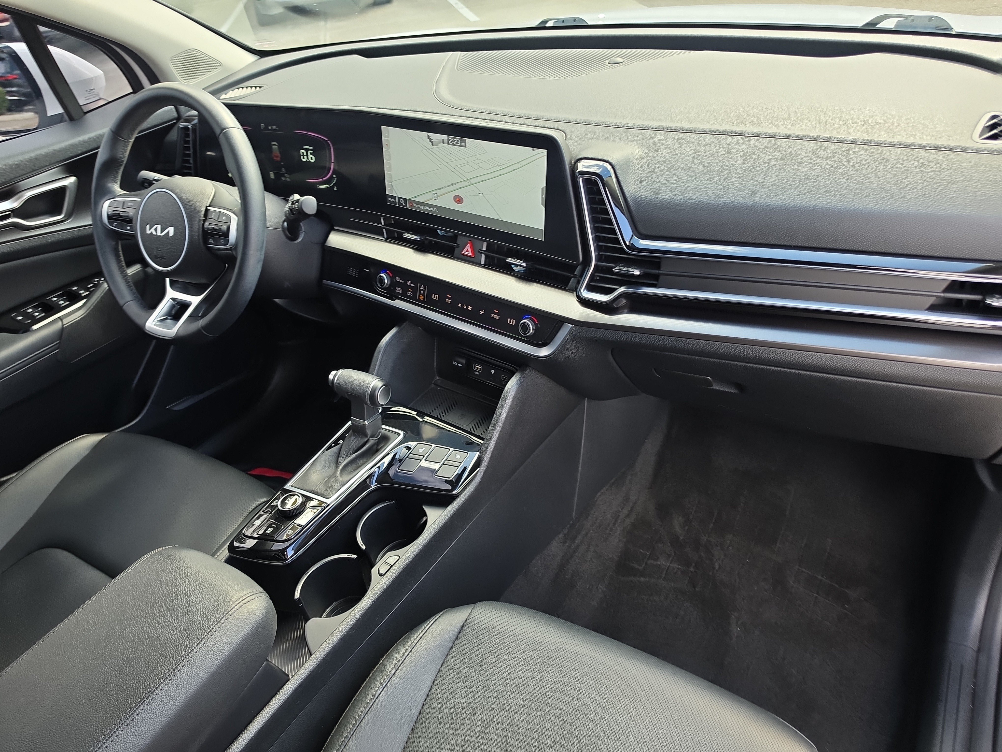 Certified 2025 Kia Sportage EX w/ Premium Package FWD image 12