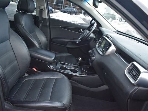 Used 2016 Kia Sorento EX w/ EX Touring Package image 12