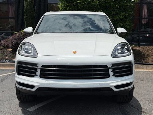 Used 2022 Porsche Cayenne AWD/4WD image 3