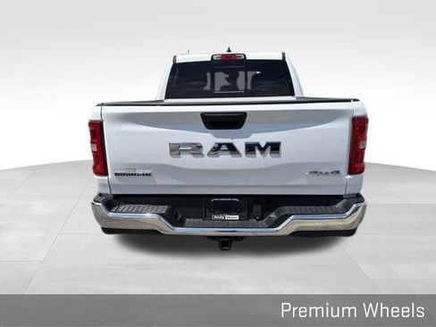 Used 2025 RAM 1500 Big Horn AWD/4WD image 11