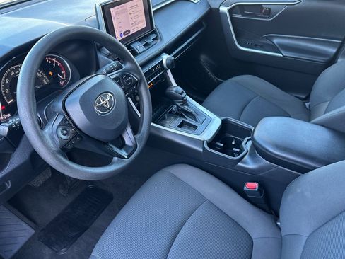 Used 2023 Toyota RAV4 LE image 10