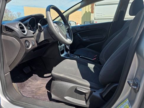 Used 2017 Ford Fiesta SE FWD image 11