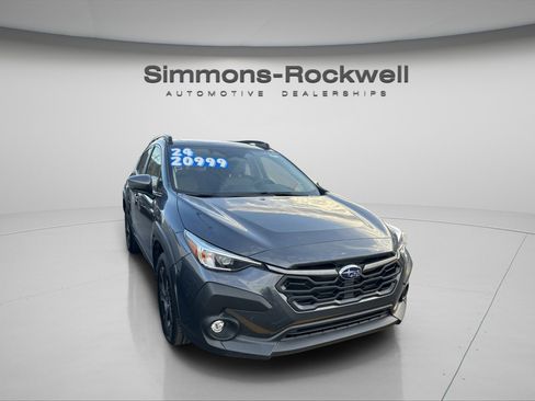Used 2024 Subaru Crosstrek 2.0i Premium image 2