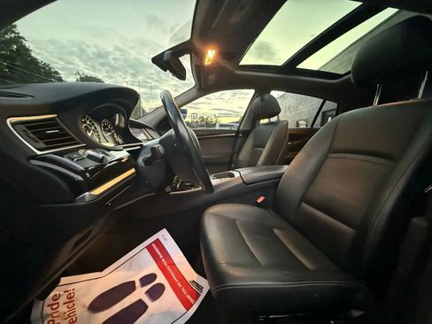 Used 2014 BMW 535i Gran Turismo image 9