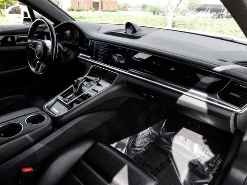 Used 2018 Porsche Panamera 4 AWD/4WD image 14