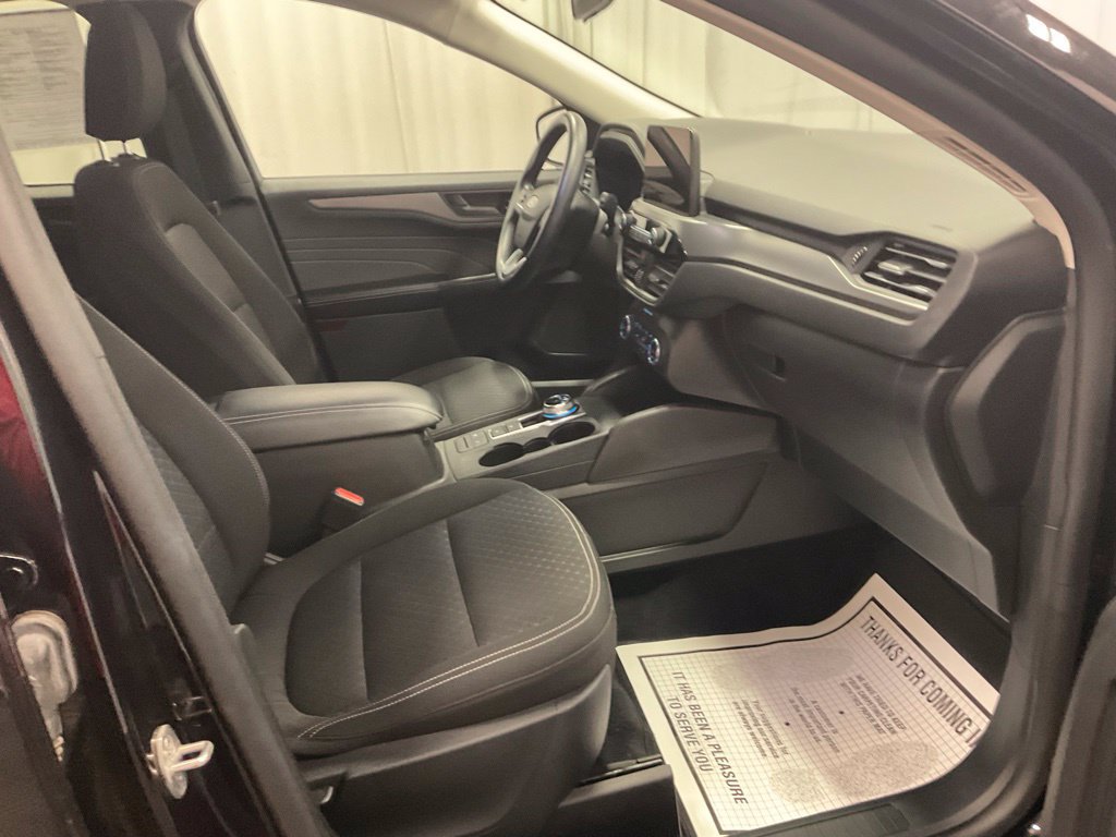 Used 2025 Ford Escape Active AWD/4WD image 31
