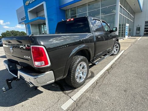 Used 2017 RAM 1500 Laramie w/ Convenience Group AWD/4WD image 4