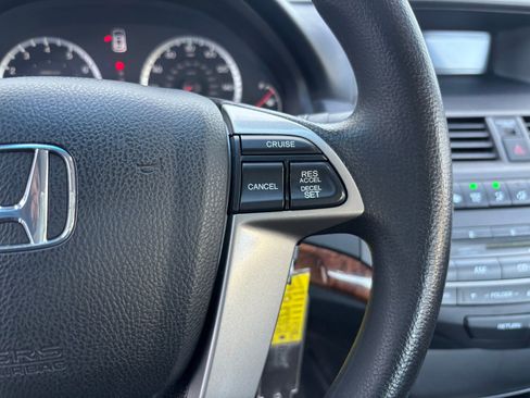 Used 2012 Honda Accord EX image 19