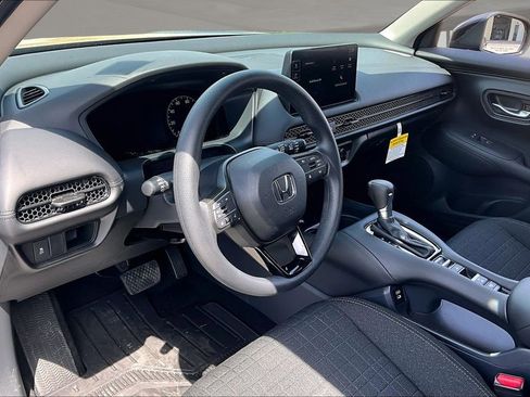New 2026 Honda HR-V LX image 7