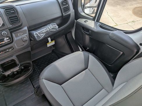 New 2026 RAM ProMaster 2500 w/ Convenience Group FWD image 15