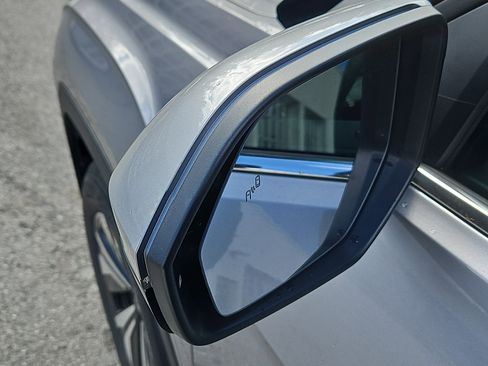 New 2026 Volkswagen Atlas SE image 10