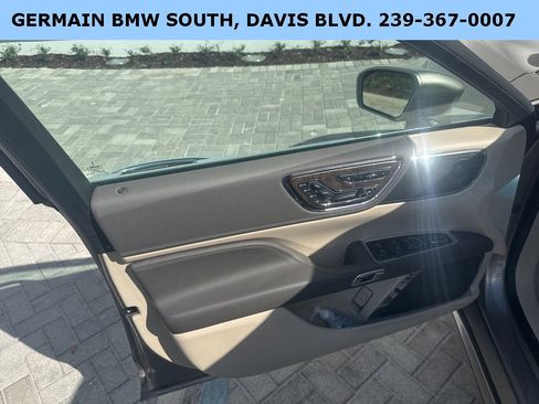 Used 2020 Lincoln Continental Reserve image 43