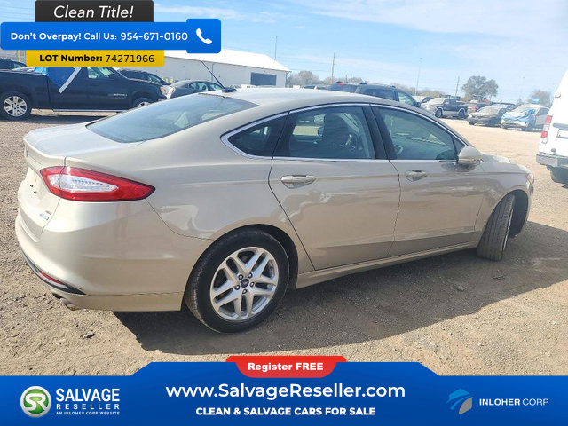 Used 2015 Ford Fusion SE w/ Equipment Group 202A FWD image 4