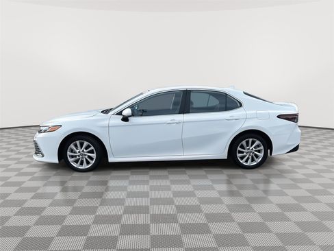 Used 2024 Toyota Camry LE image 2