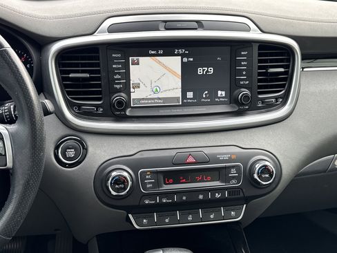 Used 2019 Kia Sorento SX w/ SX Touring Package image 30