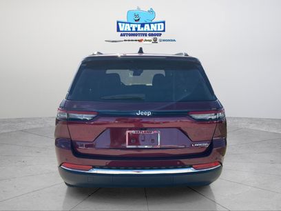 Used 2025 Jeep Grand Cherokee Laredo X w/ Luxury Tech Group I