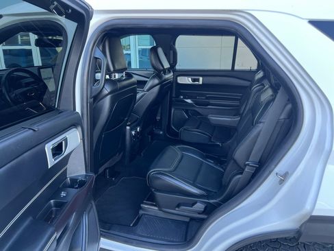 Used 2020 Ford Explorer ST w/ ST Street Pack AWD/4WD image 11