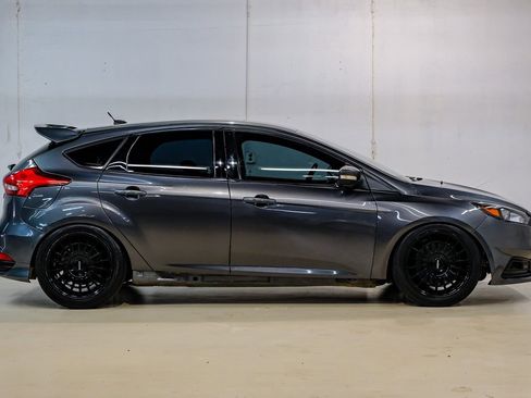 Used 2015 Ford Focus ST image 9