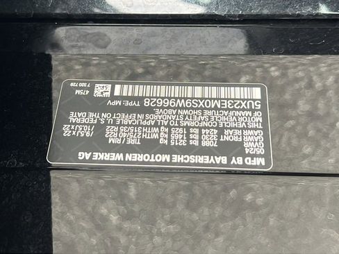 Certified 2025 BMW X7 xDrive40i w/ Premium Package AWD/4WD image 24