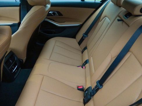 Used 2025 BMW 330i Sedan RWD image 37
