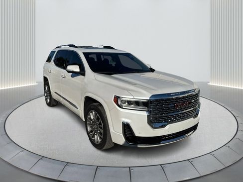 Used 2023 GMC Acadia Denali w/ Denali Technology Package image 3