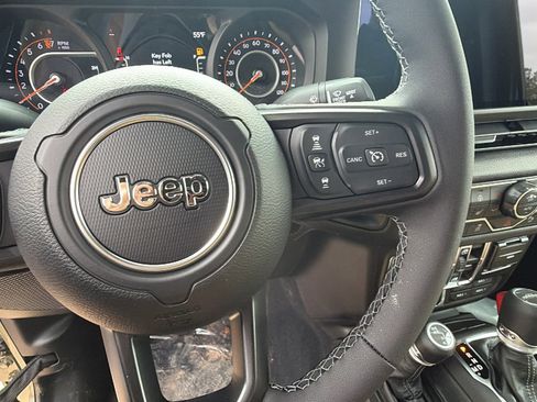 New 2026 Jeep Gladiator Sport AWD/4WD image 23