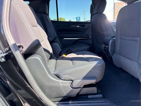 Certified 2024 Chevrolet Traverse LT w/ LPO, Floor Liner Package AWD/4WD image 23