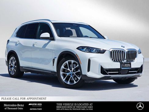 Used 2024 BMW X5 xDrive50e AWD/4WD image 1
