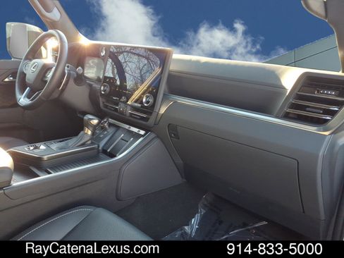 Certified 2024 Lexus GX 550 w/ Cold Area Package image 22
