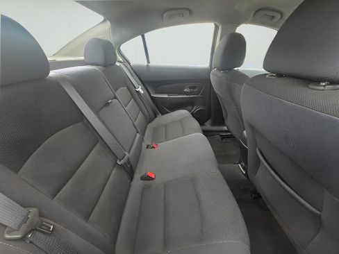 Used 2016 Chevrolet Cruze LT FWD image 14