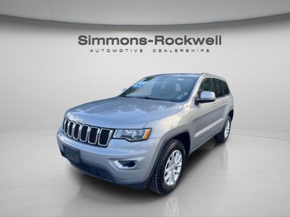 Used 2021 Jeep Grand Cherokee Laredo