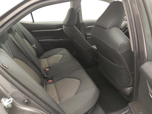 Used 2022 Toyota Camry LE image 19