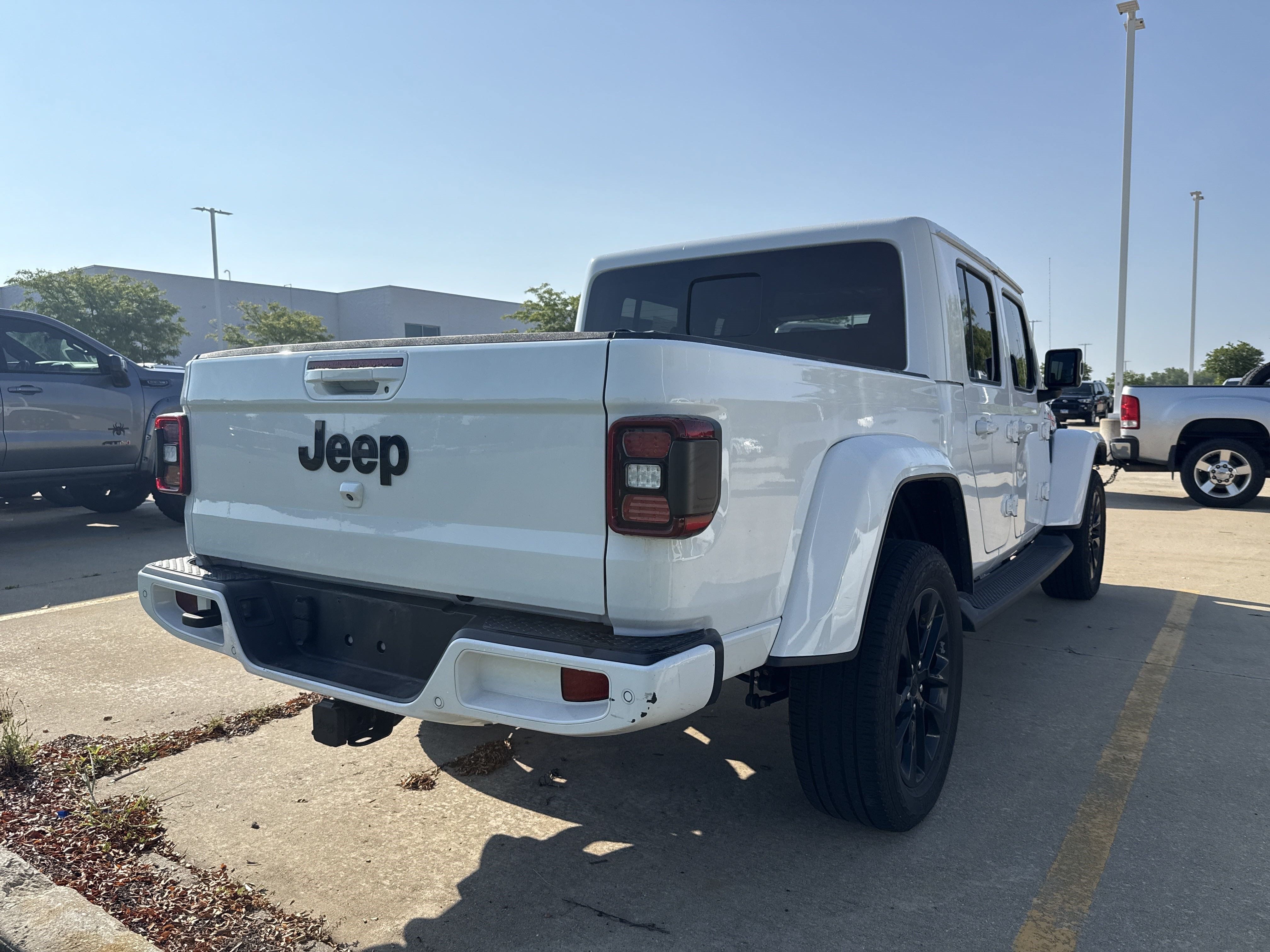 Used 2021 Jeep Gladiator Overland AWD/4WD image 8