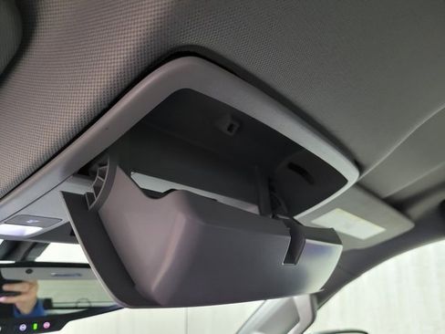 Used 2018 GMC Sierra 1500 SLT w/ SLT Premium Package image 33