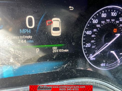 Used 2019 Toyota Avalon XLE w/ Moonroof Package image 17