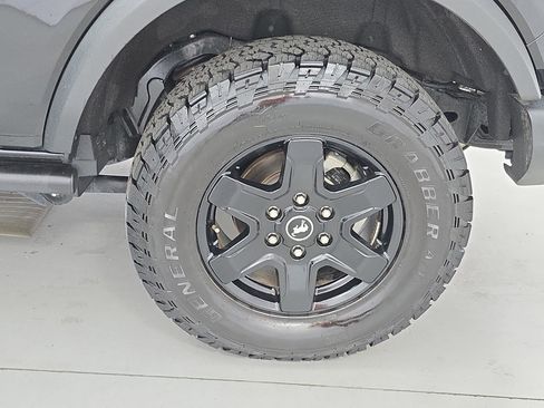 Used 2024 Ford Bronco Black Diamond AWD/4WD image 32