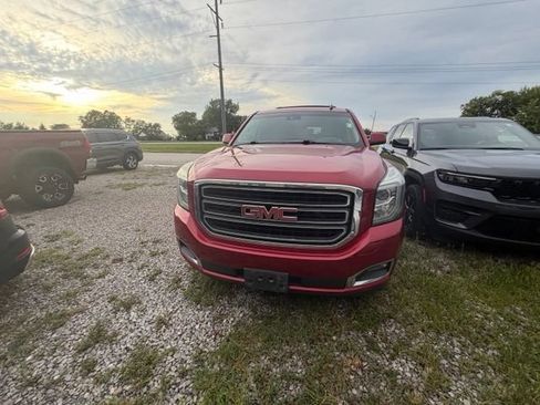 Used 2015 GMC Yukon XL SLT w/ Open Road Package AWD/4WD image 5