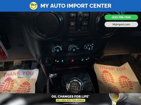 Used 2017 Jeep Wrangler Unlimited Rubicon w/ Quick Order Package 23Z Recon image 22