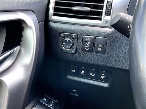 Used 2023 Lexus GX 460 Premium AWD/4WD image 36