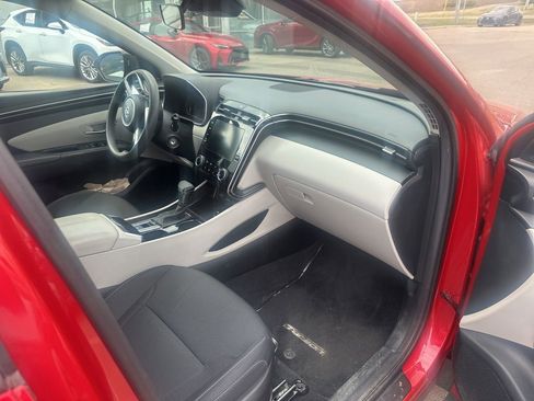 Used 2022 Hyundai Tucson SE image 23