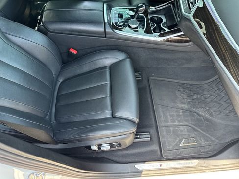 Used 2020 BMW X7 M50i w/ Luxury Seating Package AWD/4WD image 27