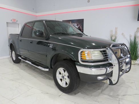 Used 2003 Ford F150 Lariat image 2