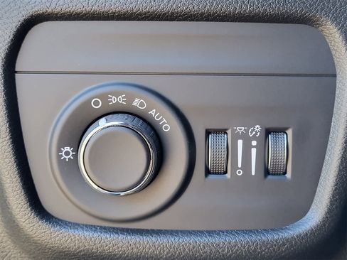 New 2025 Jeep Grand Cherokee L Laredo w/ Trailer Tow Package image 15